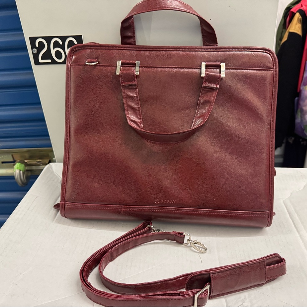 Foray Leather Planner 3 Ring
Multi Pocket 10 x 8 Inches
briefcase organizer